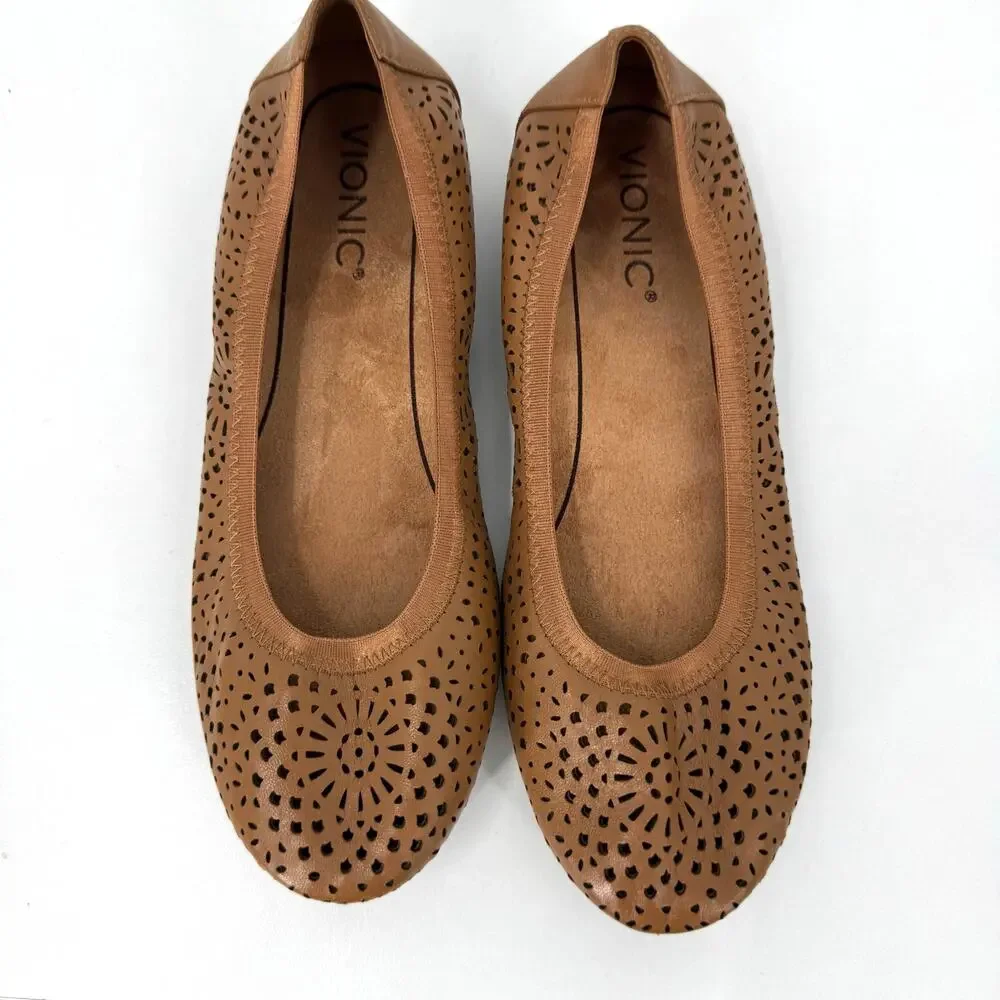 Vionic Robyn Perforated Ballet Flats Shoes 7 Brown Leather Comfort Casual Boho
